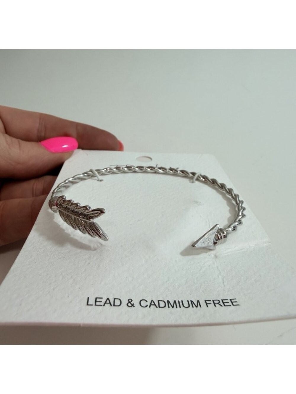Trendy Silver Tone Arrow Cuff Feather Bracelet